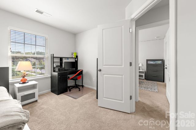 12866 Canterbury Castle Drive, Charlotte, NC 28273
