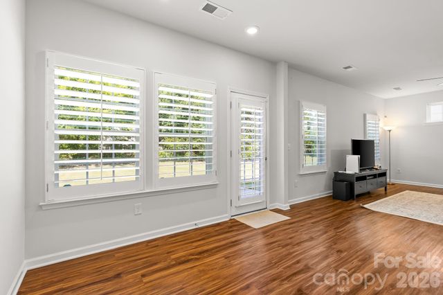 12866 Canterbury Castle Drive, Charlotte, NC 28273