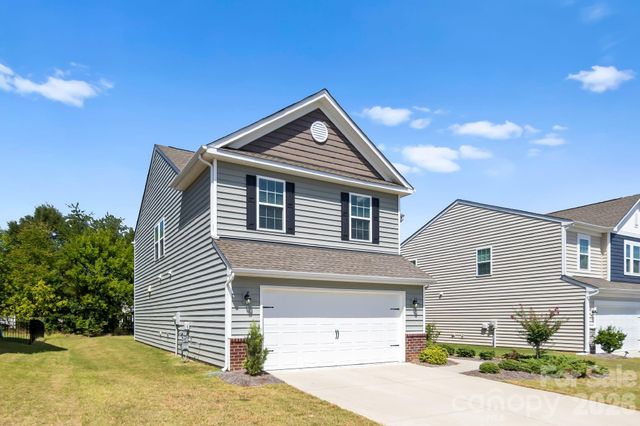 12866 Canterbury Castle Drive, Charlotte, NC 28273
