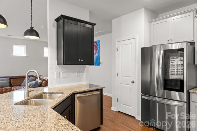 12866 Canterbury Castle Drive, Charlotte, NC 28273