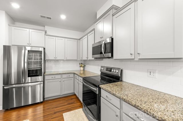 12866 Canterbury Castle Drive, Charlotte, NC 28273