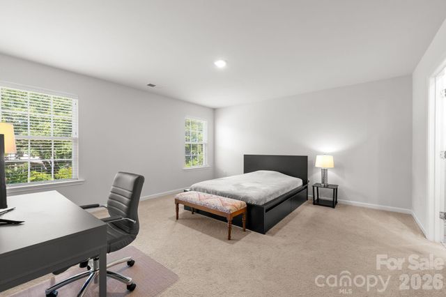 12866 Canterbury Castle Drive, Charlotte, NC 28273
