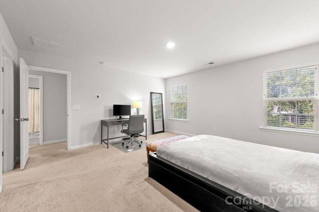 12866 Canterbury Castle Drive, Charlotte, NC 28273