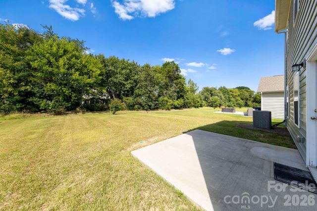 12866 Canterbury Castle Drive, Charlotte, NC 28273