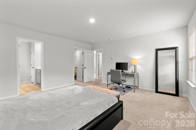 12866 Canterbury Castle Drive, Charlotte, NC 28273