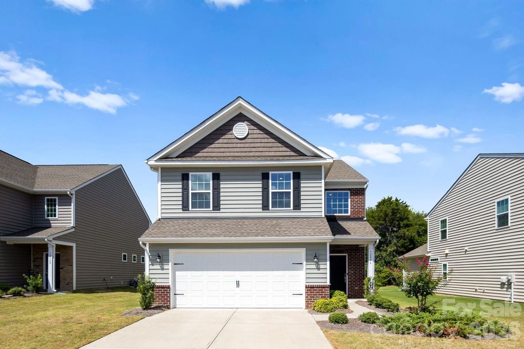 12866 Canterbury Castle Drive, Charlotte, NC 28273