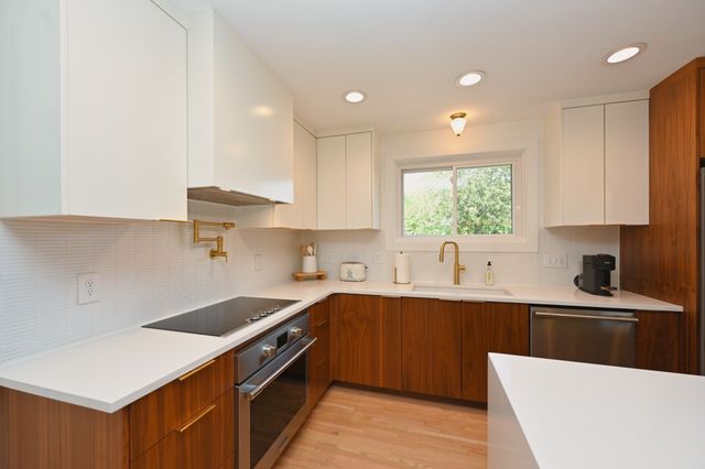 5141 Regent Dr, Nashville, TN 37220