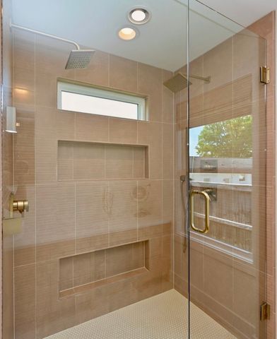 5141 Regent Dr, Nashville, TN 37220