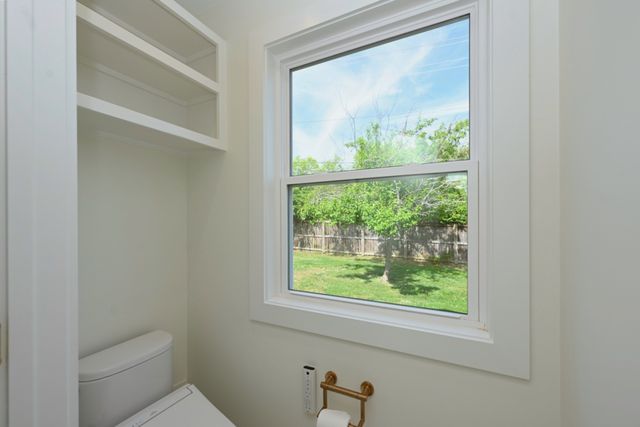 5141 Regent Dr, Nashville, TN 37220