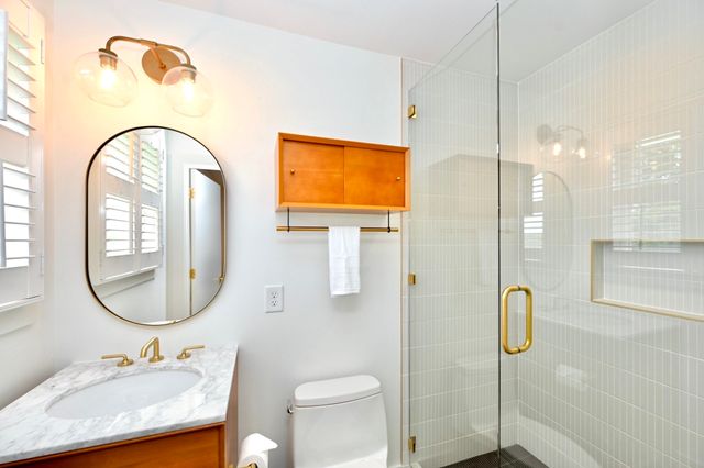 5141 Regent Dr, Nashville, TN 37220