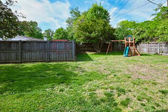 5141 Regent Dr, Nashville, TN 37220