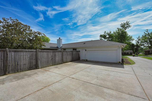 5141 Regent Dr, Nashville, TN 37220