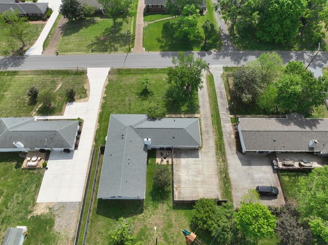 5141 Regent Dr, Nashville, TN 37220