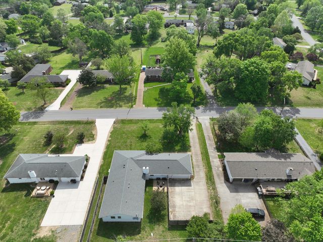 5141 Regent Dr, Nashville, TN 37220