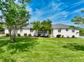 5141 Regent Dr, Nashville, TN 37220