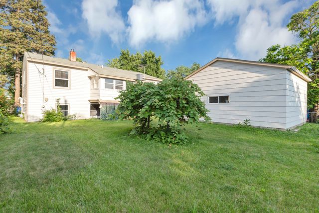 6710 APPLETREE Street, Hanover Park, IL 60133