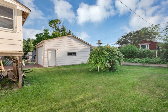 6710 APPLETREE Street, Hanover Park, IL 60133