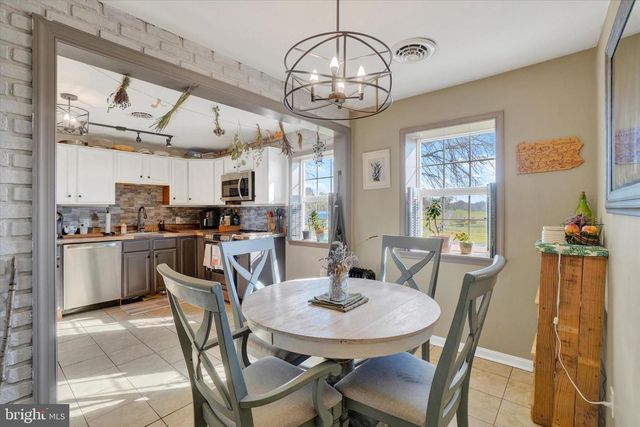 540 GROVE RD, Red Lion, PA 17356