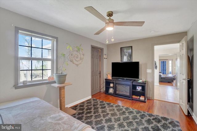 540 GROVE RD, Red Lion, PA 17356
