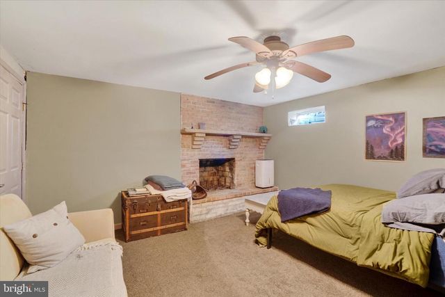 540 GROVE RD, Red Lion, PA 17356