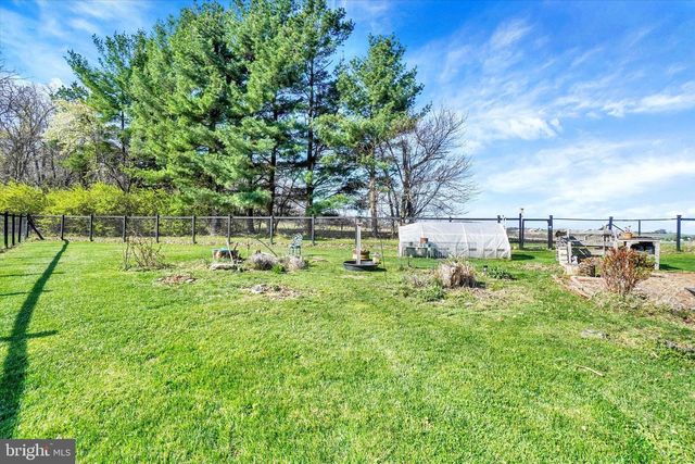 540 GROVE RD, Red Lion, PA 17356