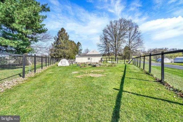540 GROVE RD, Red Lion, PA 17356