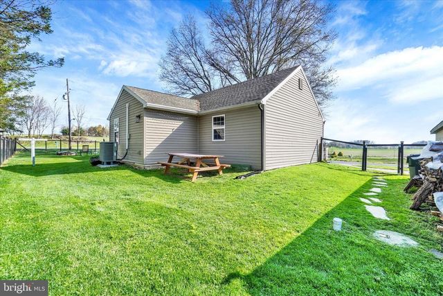 540 GROVE RD, Red Lion, PA 17356