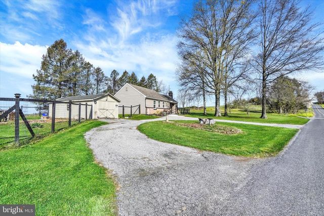 540 GROVE RD, Red Lion, PA 17356