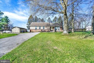 540 GROVE RD, Red Lion, PA 17356