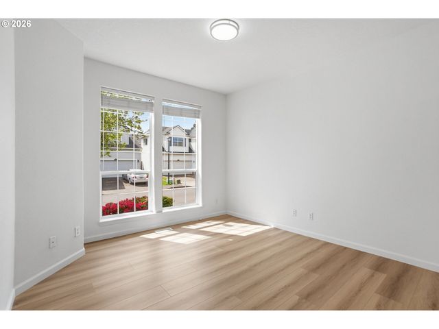 8911 Sw GRAVENSTEIN Ln, Tigard, OR 97224