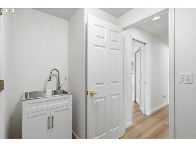 8911 Sw GRAVENSTEIN Ln, Tigard, OR 97224