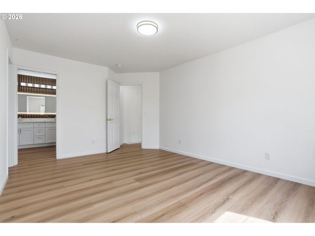 8911 Sw GRAVENSTEIN Ln, Tigard, OR 97224