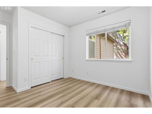 8911 Sw GRAVENSTEIN Ln, Tigard, OR 97224