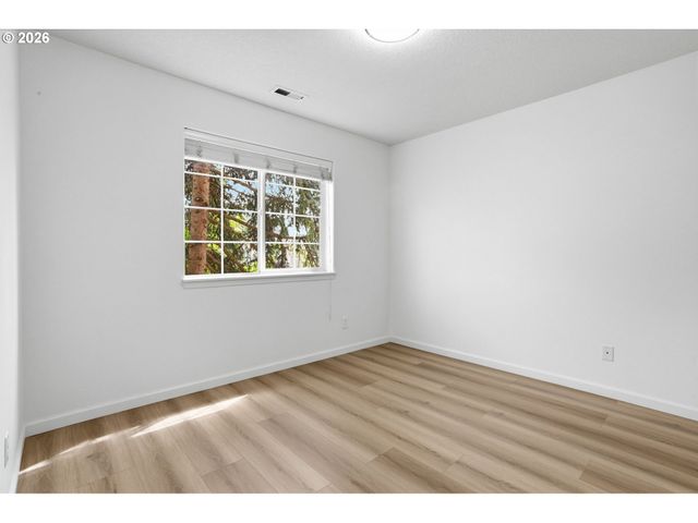 8911 Sw GRAVENSTEIN Ln, Tigard, OR 97224