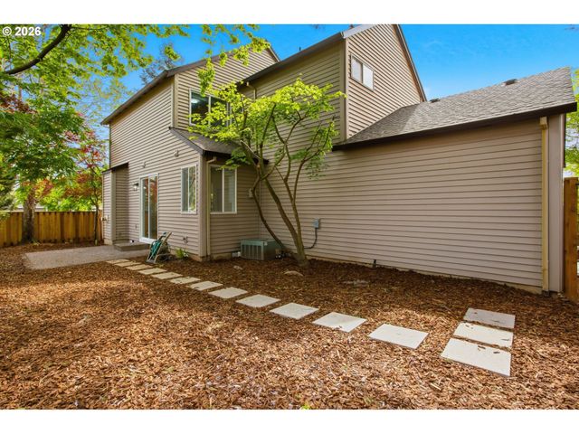 8911 Sw GRAVENSTEIN Ln, Tigard, OR 97224