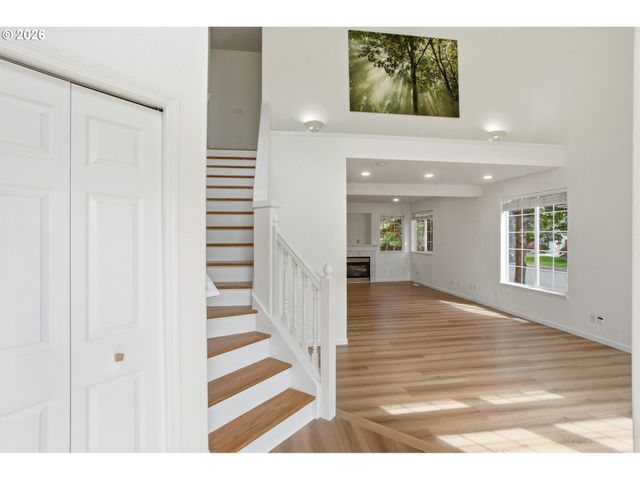 8911 Sw GRAVENSTEIN Ln, Tigard, OR 97224