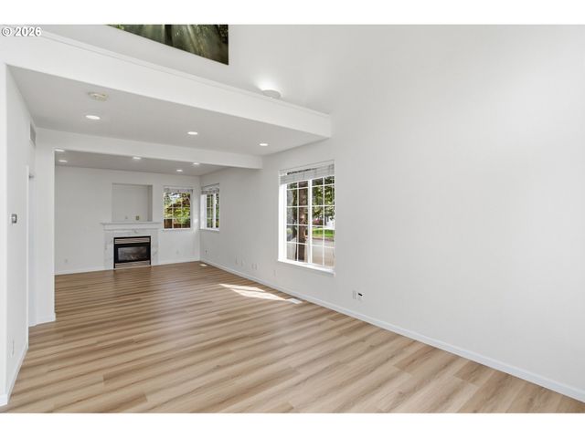 8911 Sw GRAVENSTEIN Ln, Tigard, OR 97224