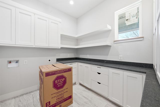 250 Weldon Drive, Woodway, TX 76712