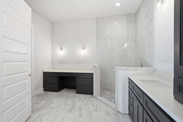 250 Weldon Drive, Woodway, TX 76712