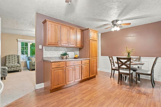 4657 N Sturdevant Street, Davenport, IA 52806