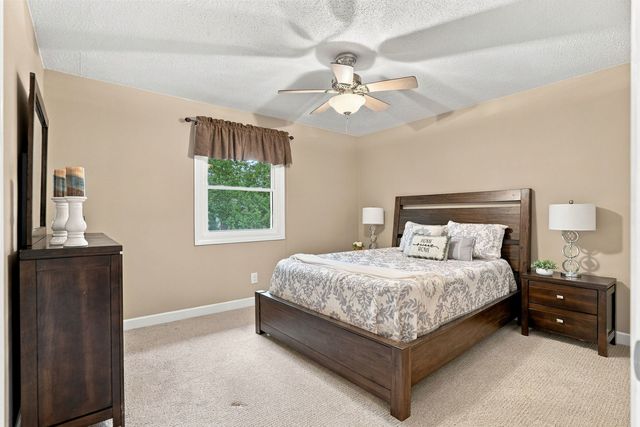 4657 N Sturdevant Street, Davenport, IA 52806