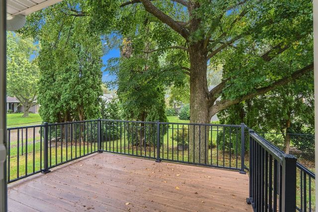 4657 N Sturdevant Street, Davenport, IA 52806