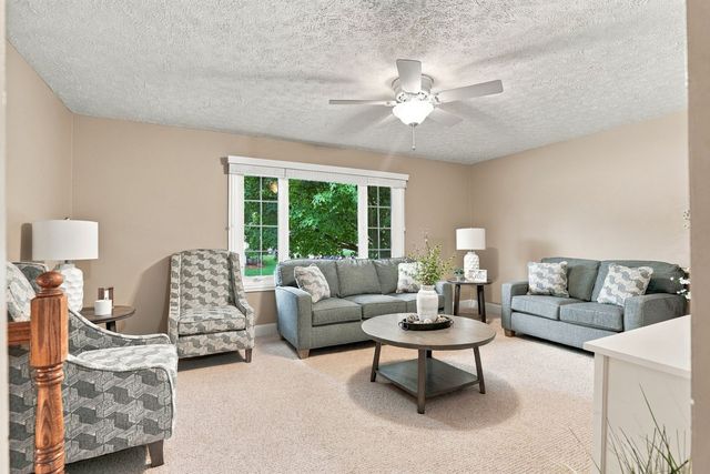 4657 N Sturdevant Street, Davenport, IA 52806