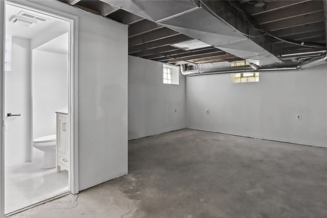 512 Marion Ave, Forest Hills Boro, PA 15221