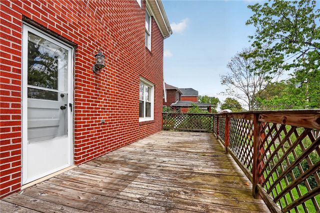 512 Marion Ave, Forest Hills Boro, PA 15221