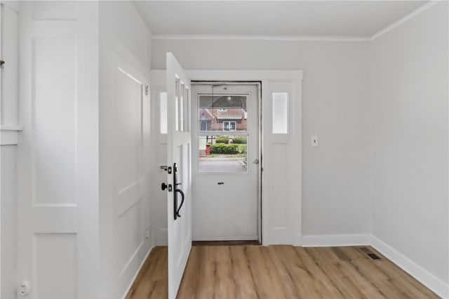 512 Marion Ave, Forest Hills Boro, PA 15221