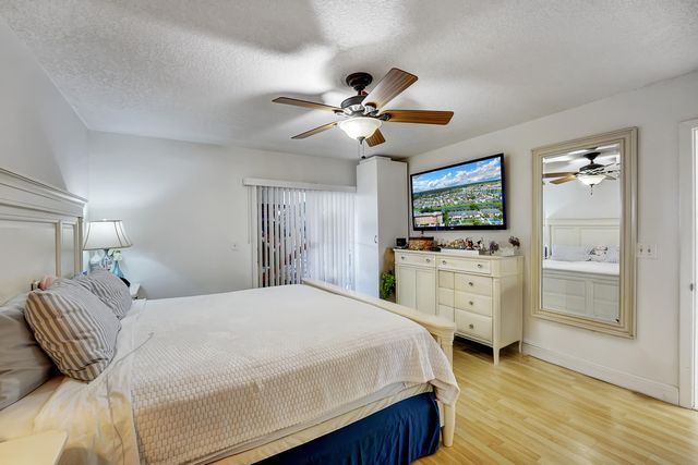 4040 Crystal Lake Drive 101, Pompano Beach, FL 33064