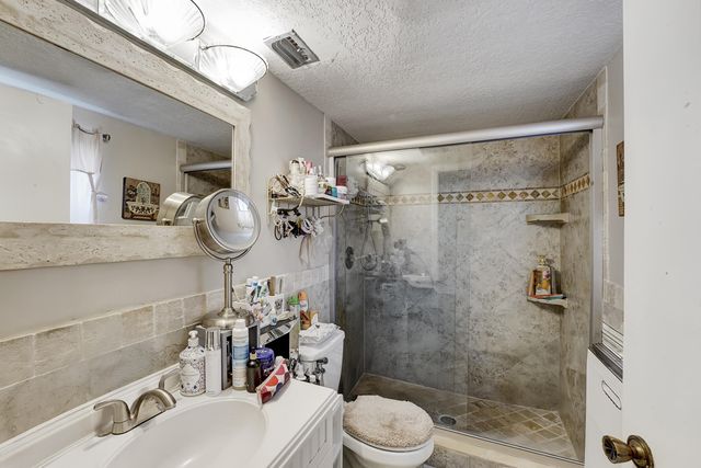 4040 Crystal Lake Drive 101, Pompano Beach, FL 33064
