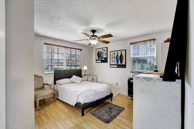 4040 Crystal Lake Drive 101, Pompano Beach, FL 33064