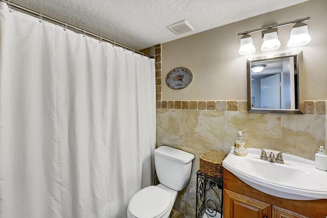 4040 Crystal Lake Drive 101, Pompano Beach, FL 33064